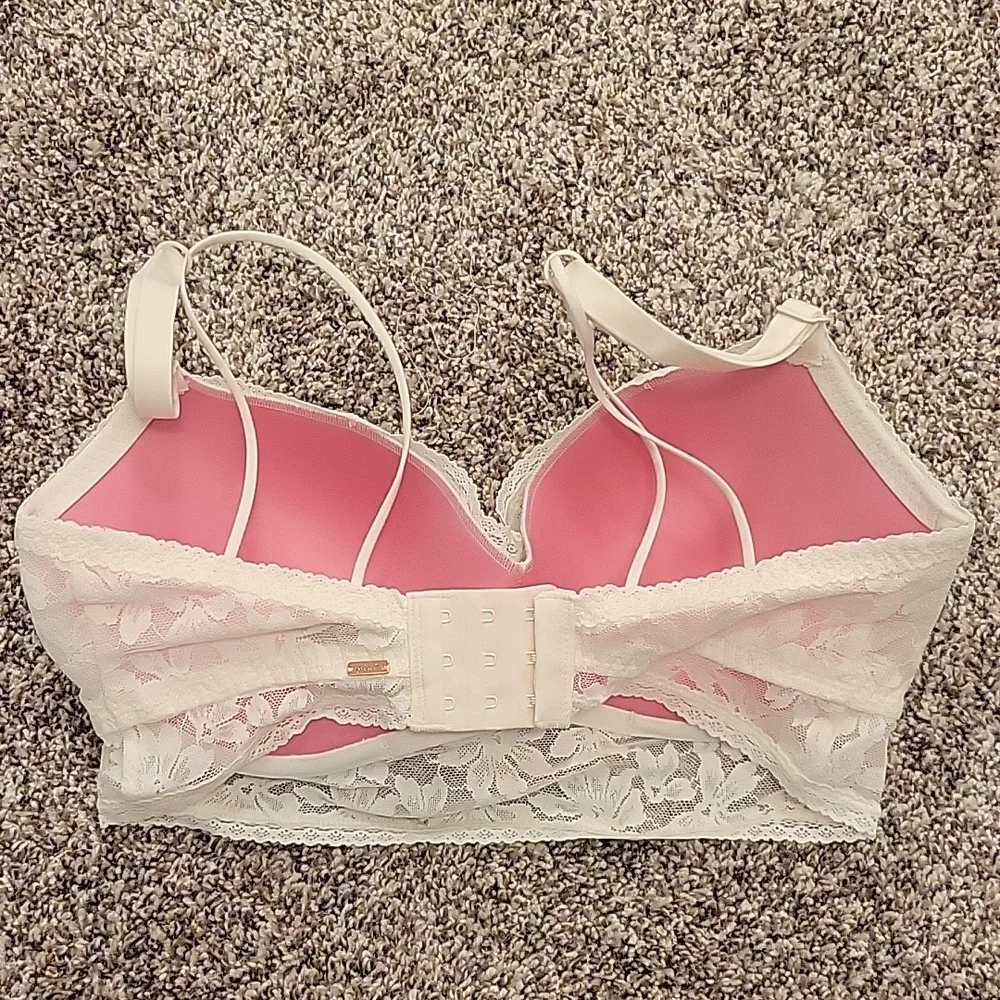 NWT Victoria's Secret push up lace bralette - Picture 3 of 6
